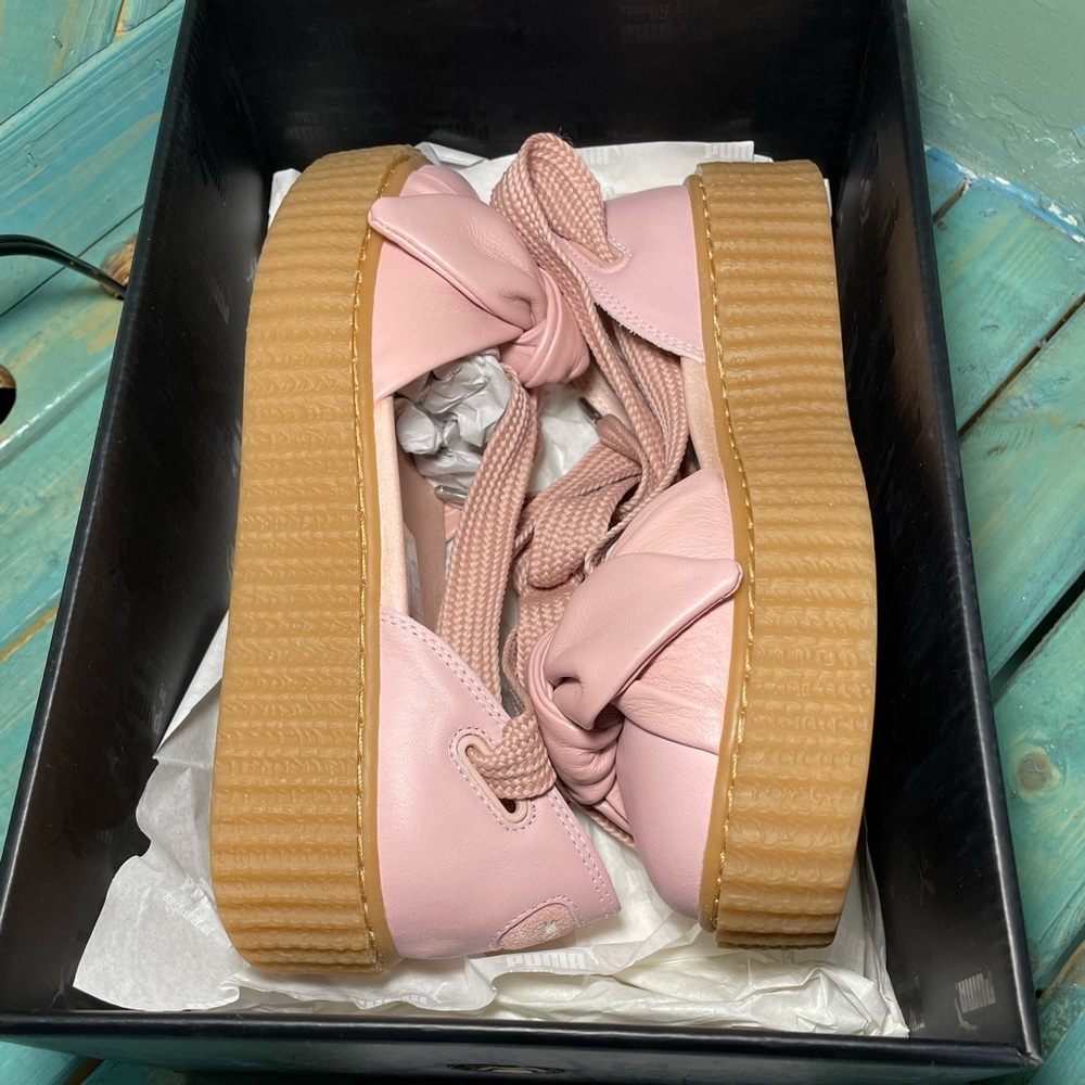 2017 Fenty x Wmns Bow Creeper Sandal 'Silver Pink'